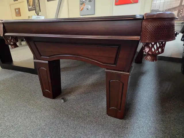 Table de billard usagée Majestic Ascot 8' Foot used Pool Table in Toys & Games in Ottawa - Image 6