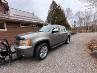2008 Chevrolet Avalanche LT with Snow Plow