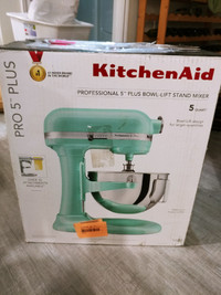 KitchenAid® 5 Quart Bowl-Lift Stand Mixer