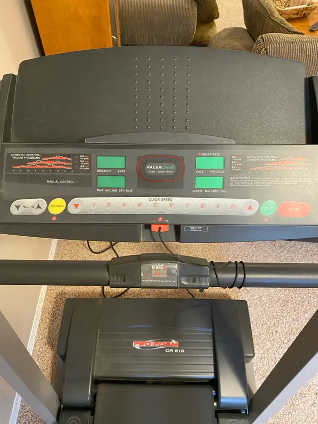 Treadmill in Exercise Equipment in Lloydminster - Image 5