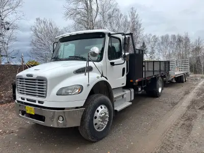 Cat 3126 semiautomatic fuller New tires new king pins ready to work Air ride air brakes pintle hitch...