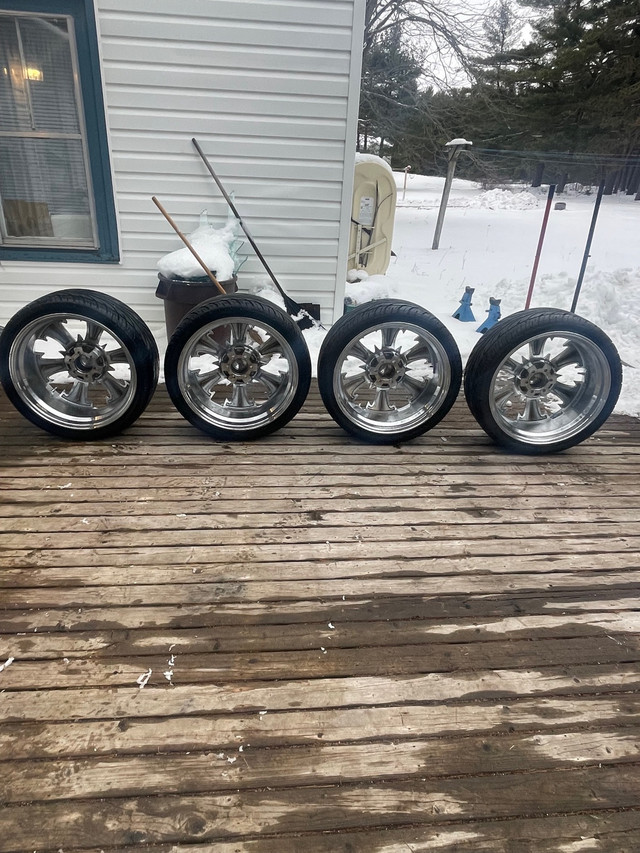 255/35/20 Chrome Wheels in Tires & Rims in Dartmouth - Image 2