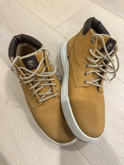 Timberland Men's Boots size 10, View more