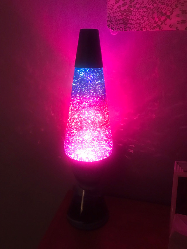 rainbow glitter lava lamp  in Kids & Youth in Moncton - Image 3