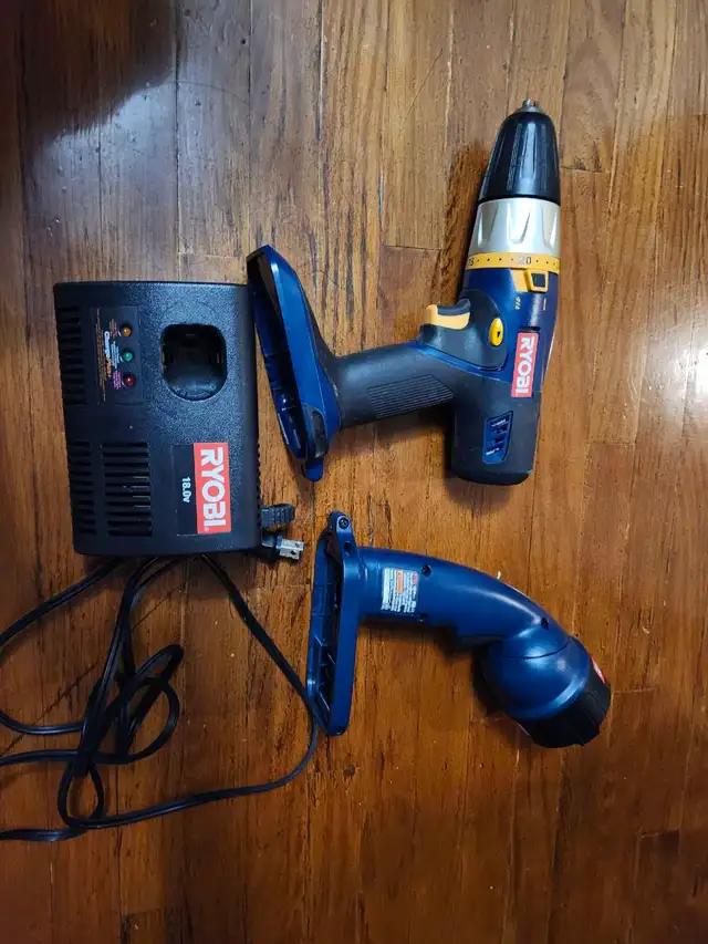 Ryobi 18V Drill and Work Light Combo Kit (no battery) in Power Tools in City of Toronto - Image 2