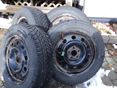 4 Tire Rims with Sensors 17 inch The tires on these Rims are Good Year Ultra Grip 235 55 R17 BUT TIR...