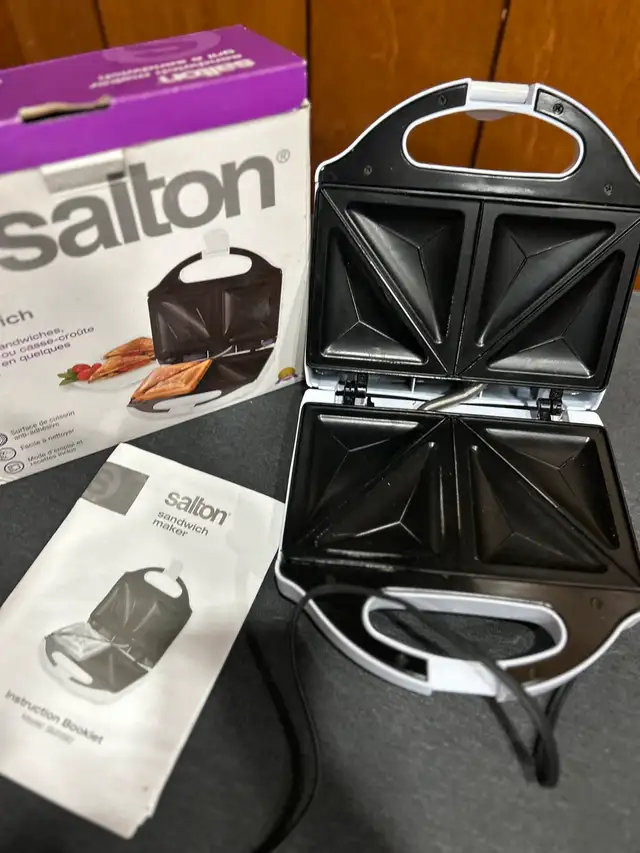 Salton Sandwich Maker62863257952001122