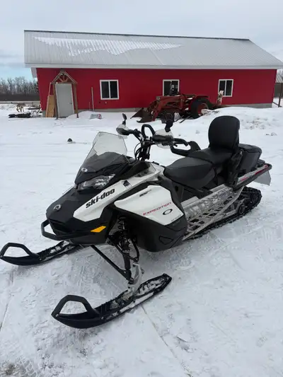 2019 skidoo expedition 900 ace with 7300 kms -Excellent condition -154x16 with 1.5” lug track -Artic...