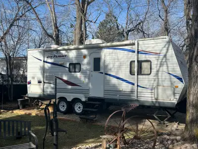 Jayco JayFlight 24 foot trailer. Bought last year and used a few times. Everything works, it’s just...