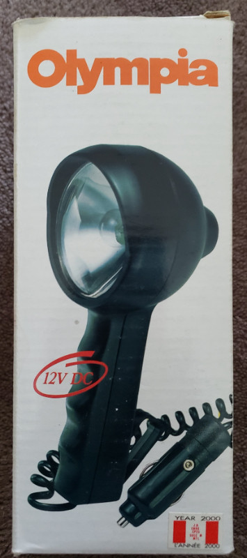 VINTAGE 12 VOLT DC PLUG-IN UTILITY LIGHT - Auto Accessory in General Electronics in Laval / North Shore - Image 3