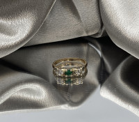 14K Yellow Gold VS Diamonds and Emerald Stone Ring $750