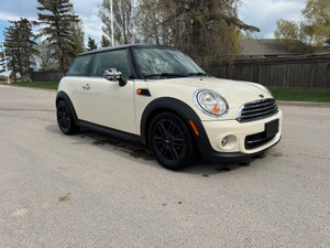 2013 MINI Cooper Fully loaded Cooper