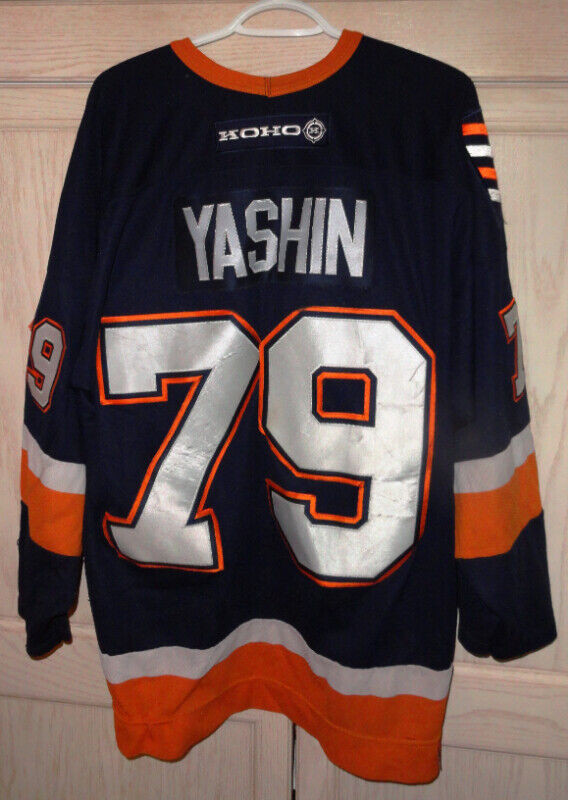 Alexei Yashin New York Islanders  Koho Size XL Used Jersey in Hockey in Kawartha Lakes