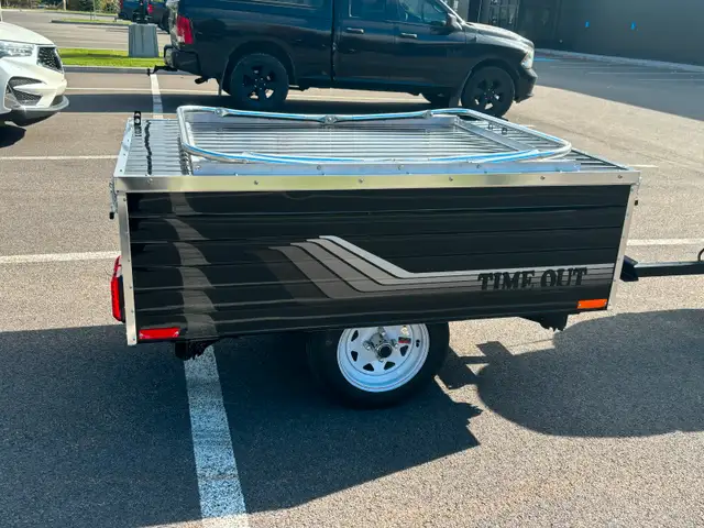 Tente roulotte TimeOut Deluxe in Cargo & Utility Trailers in Lévis - Image 2