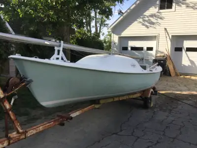 Paceship, modele Mouette, 19 pieds en bon état, inclus remorque. possibilité de hors bord Honda 10 f...