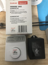 Honeywell humidistat with power supply - H8908B 1002 - NEW