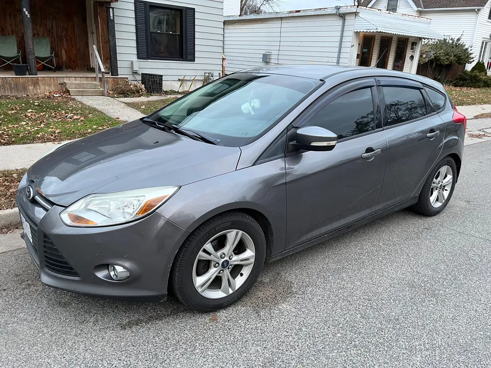 Best offer 2012 Ford Focus MANUAL