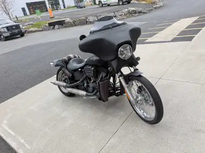 Harley Davidson Nightrain fxstb flat black , 1584 cc , roue 21" à l'avant et 200 mm à l'arrière 67 0...