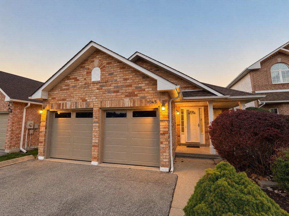 3 Bed 2 Bath Newly Renovated Bungalow For Rent 1