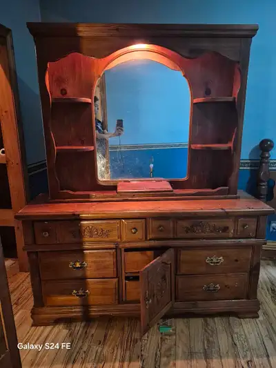 Large oak dresser, View more
