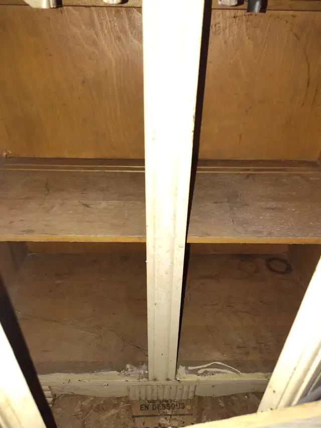 Antique Kitchen Cabinet Hutch Wood White in Hutches & Display Cabinets in City of Toronto - Image 4