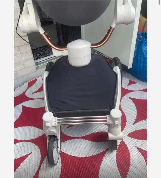 Baby Stroller  in Strollers, Carriers & Car Seats in City of Toronto - Image 5