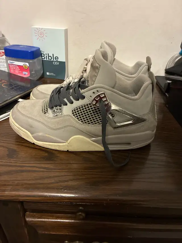 frozen moments Jordan 4s in Men's Shoes in City of Toronto - Image 6