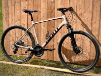 Bicycle XL Giant Roam 28 wheels Hydraulic brakes Aluminium frame