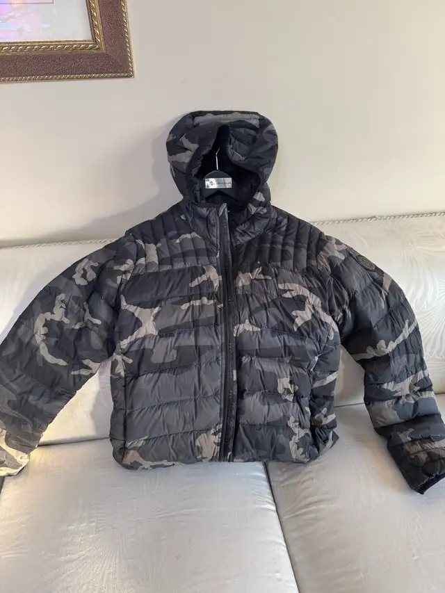 canada goose jacket  in Other in City of Toronto - Image 4