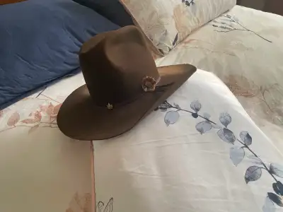 Men’s Western Hat, View more