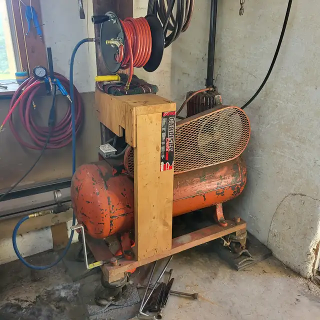 220-VOLT COMPRESSOR