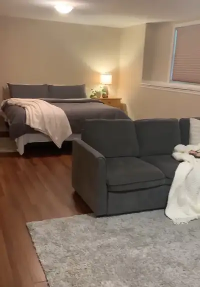 Furnished, move-in ready 1 bedroom apartment