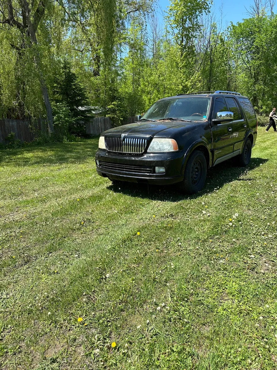 2006 Lincoln Navigator parts or whole