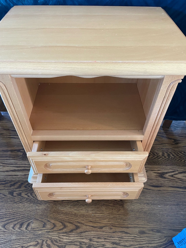 Wood Nightstand in Dressers & Wardrobes in Mississauga / Peel Region - Image 3
