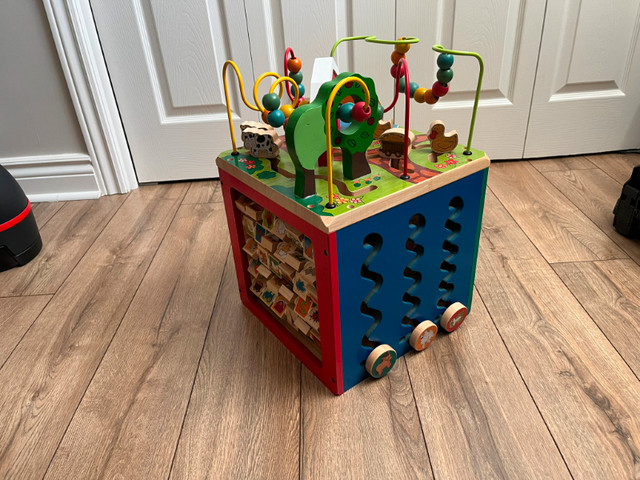 Zany Zoo Wooden Activity Cube / Cube d'activités en bois dans Jouets et jeux  à Ouest de l’Île