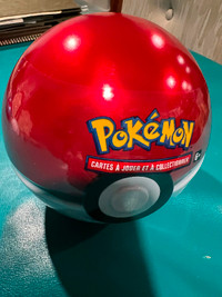 Pokemon FRENCH 2022 Ball Pokeball Tin 3Booster packs and Coin