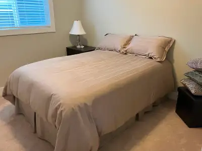 Serta Double Mattress and Boxspring and Frame, View more