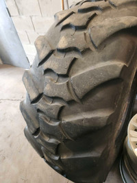 Used Backhoe Tire 19.5-24