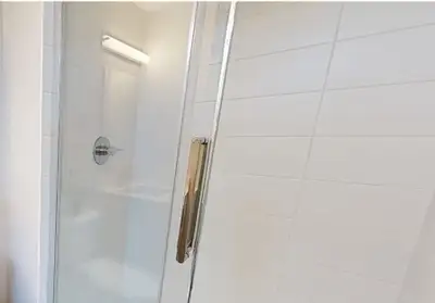 Chambre meublée avec salle de bain privée – Étudiant international seulement – Orléans – Disponible...