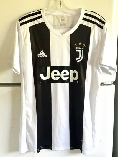 Juventus Soccer Adidas Jersey Small, View more