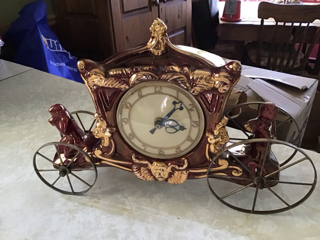 Horloge ancienne. dans Art et objets de collection  à Rimouski / Bas-St-Laurent - Image 2