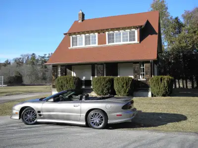 ALL ORIGINAL 94,000 KM - 58,000 MILES 1999 ANTIQUE FIREBIRD CONVERTIBLE WITH BUYERS PACKAGE - NON BR...
