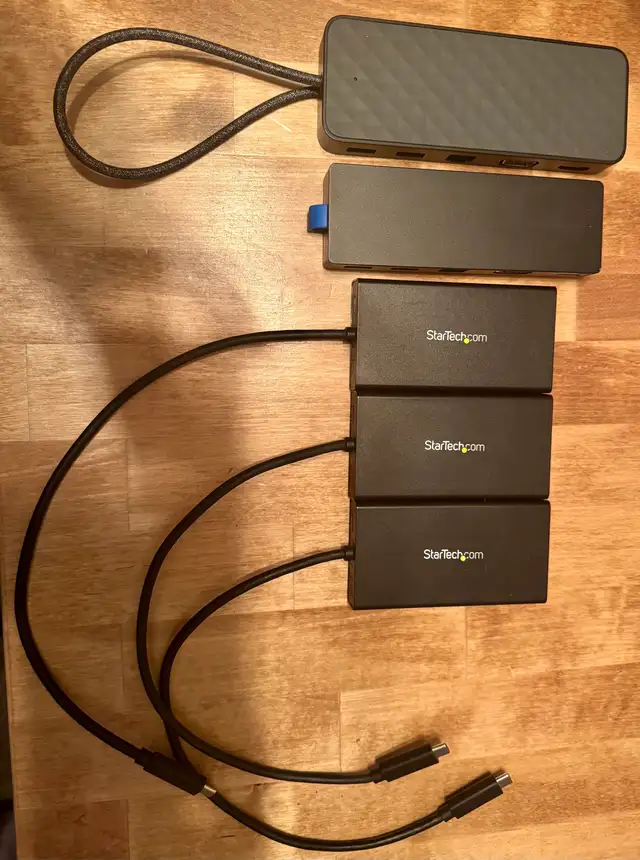 USB-C Travel Adapter / Docking Station 4K in Laptop Accessories in Hamilton - Image 2