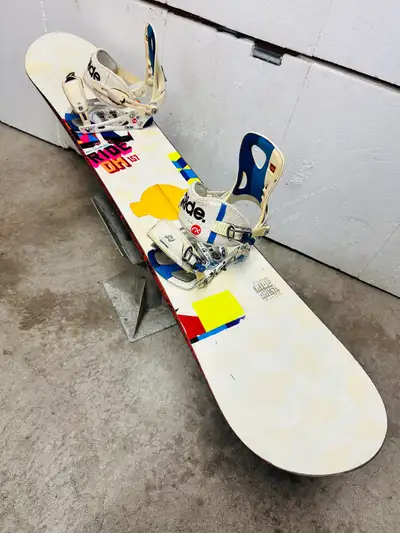 Ride snowboard 157cm with Ride RX series (large) bindings, View more