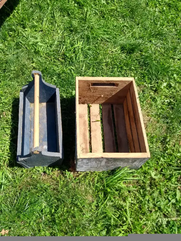 Wooden Tool Tote and Wooden Crate in Arts & Collectibles in Belleville - Image 5