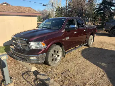2012 Dodge 1500 Longhorn 4x4 2 owner truck 194,759 km Asking $18000