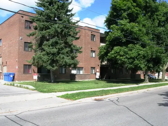 EXCLUSIVE! RARE 1 BEDROOM APARTMENT FOR RENT IN DOWNTOWN WHITBY.