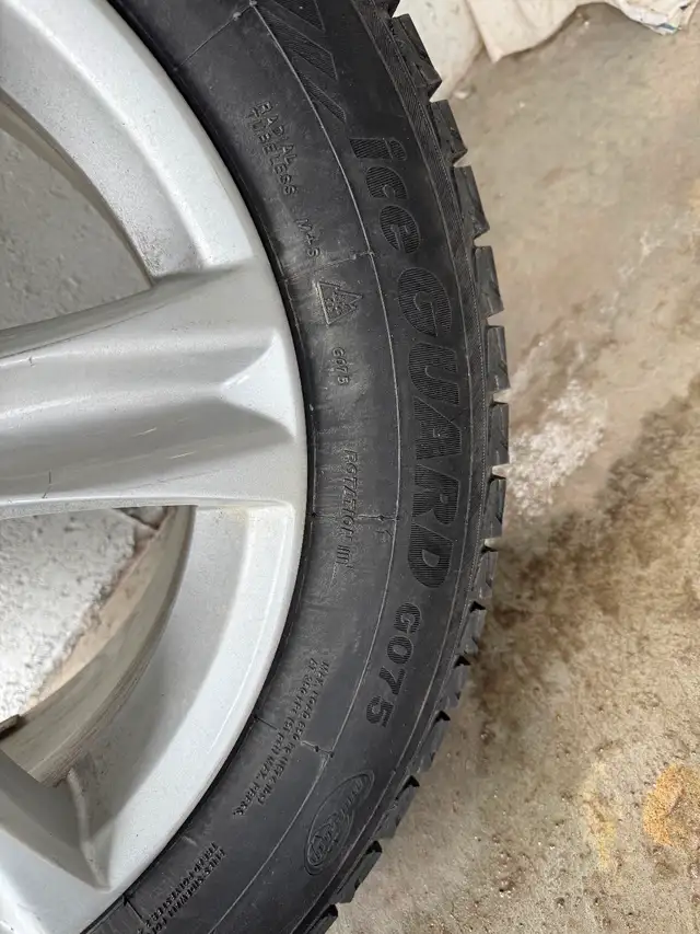 Winter Tire & Rim Set – Yokohama IceGuard G075 – Lexus NX / RAV4 in Tires & Rims in Markham / York Region - Image 5
