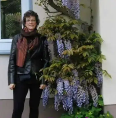 My good friend & roommate is selling her home and moving away. I'm looking for a similar arrangement...