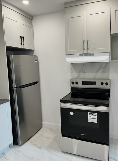 FOR RENT 3 ½ in VERDUN on Joseph Street English will follow* Appartement 3 ½ au rez de chaussé A 5 m...